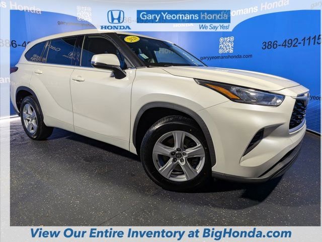 Used 2020 Toyota Highlander L FWD image 4