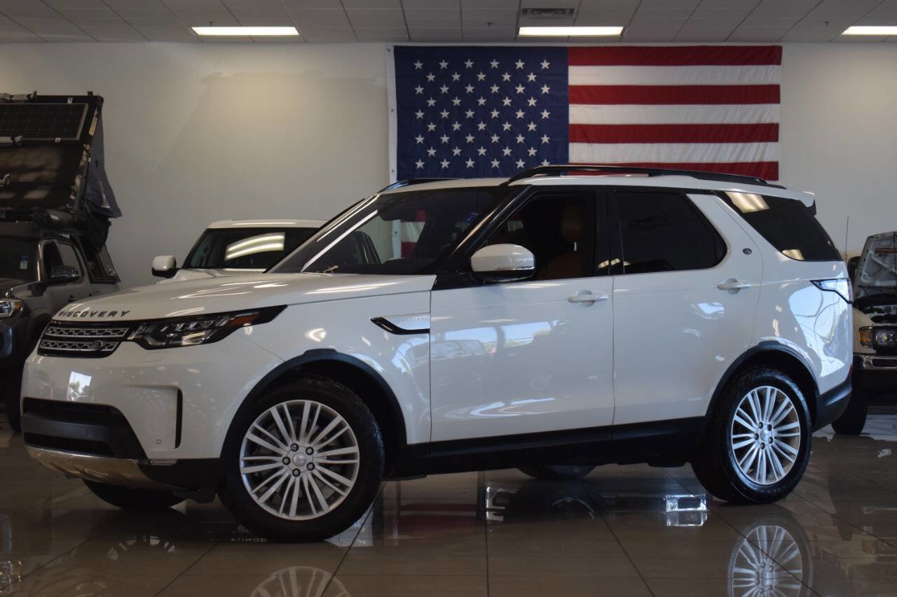 Used 2017 Land Rover Discovery HSE AWD/4WD image 11