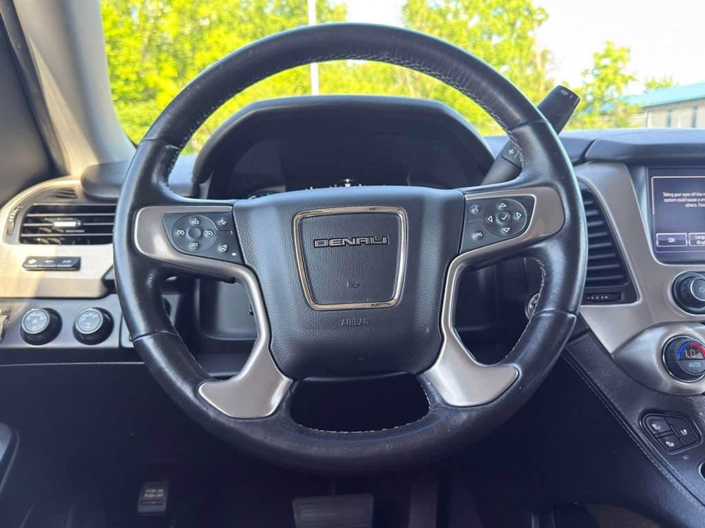 Used 2019 GMC Yukon Denali w/ Denali Ultimate Package AWD/4WD image 17