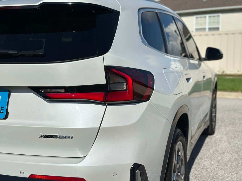 Certified 2024 BMW X1 xDrive28i w/ Premium Package AWD/4WD image 12