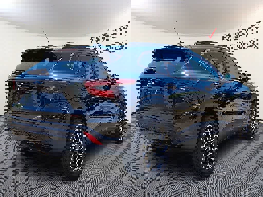 Used 2024 Chevrolet Trax RS w/ Driver Confidence Package FWD image 4