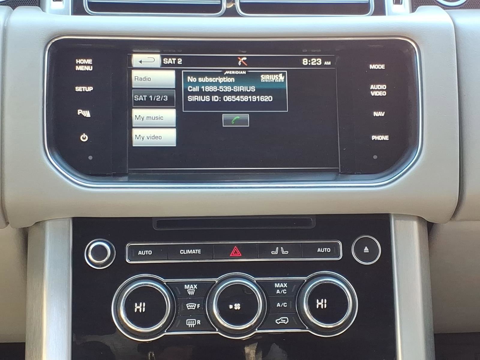 Used 2015 Land Rover Range Rover HSE image 6