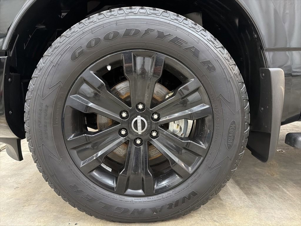 Used 2023 Nissan Titan SV w/ SV Convenience Package image 15
