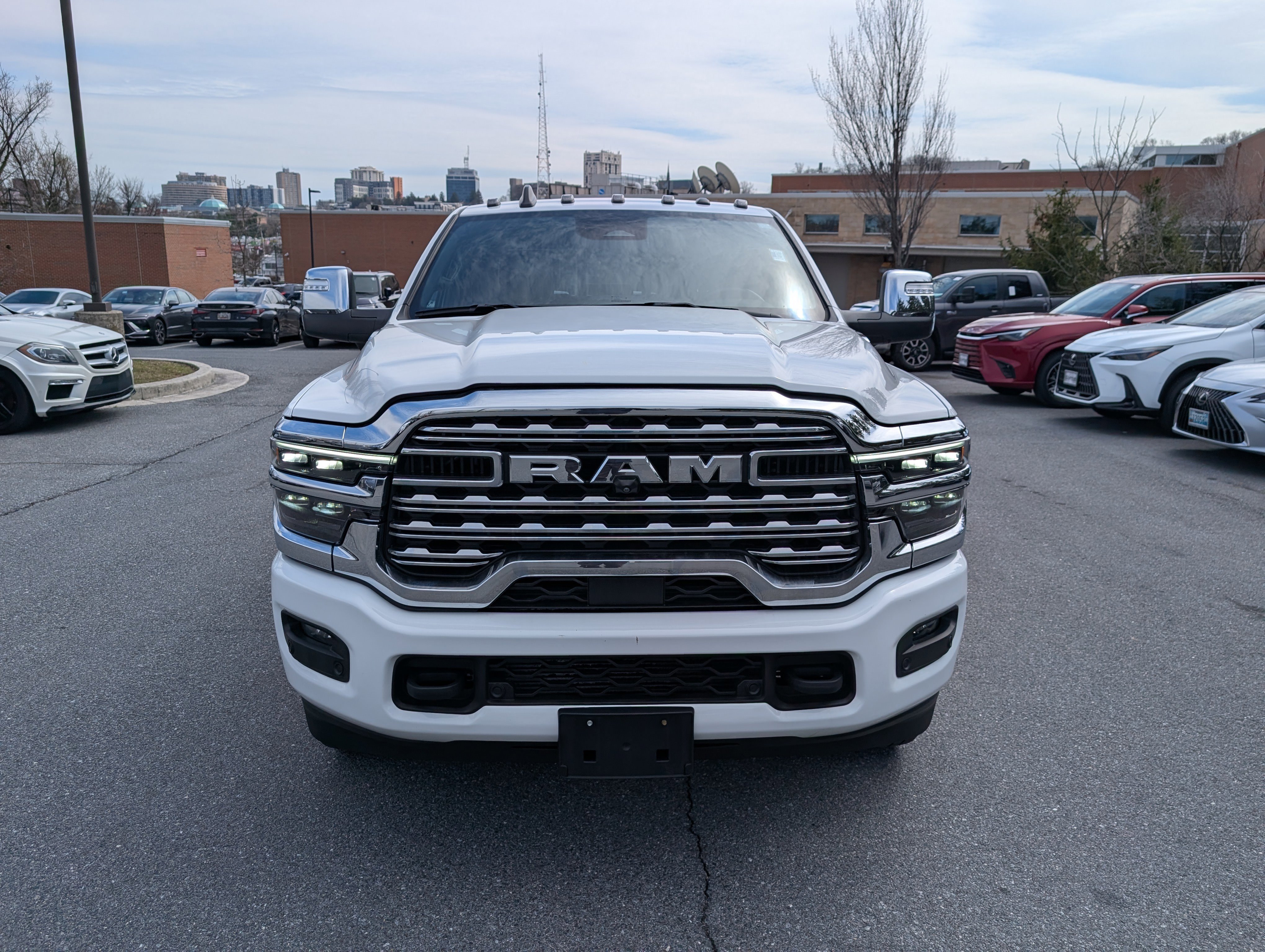 Used 2025 RAM 3500 Limited image 8