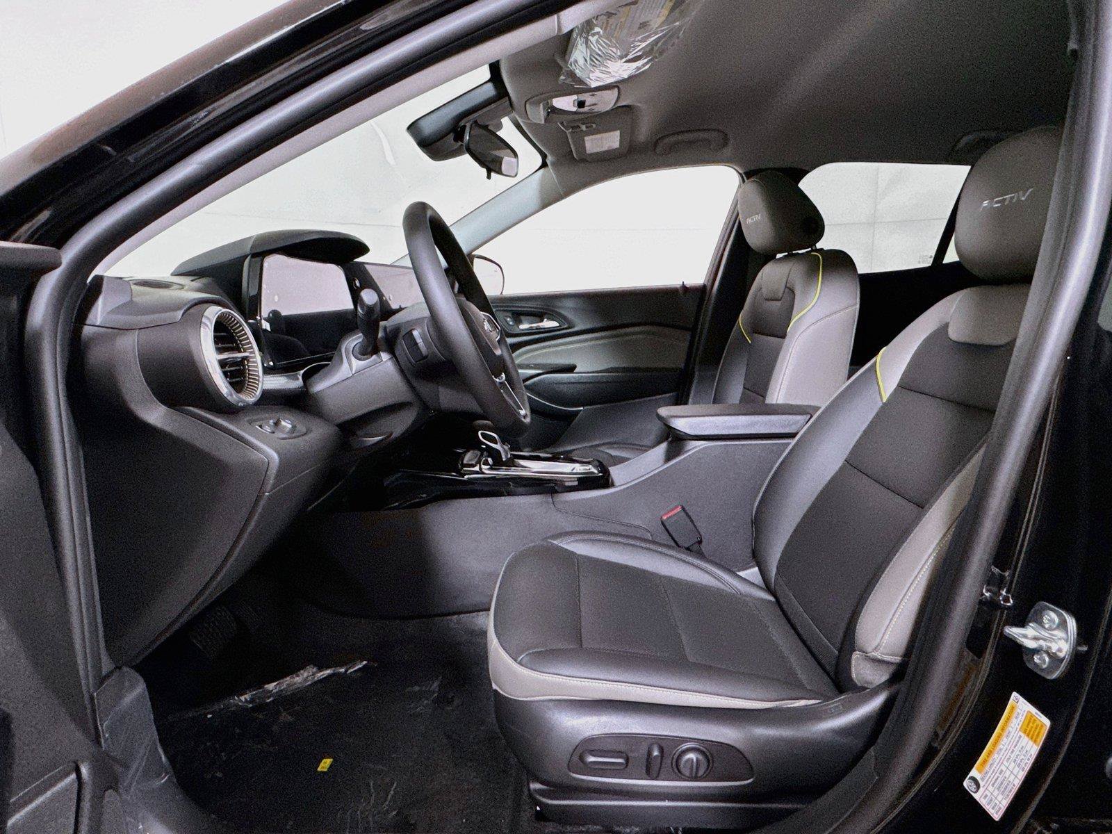 New 2026 Chevrolet Trax ACTIV w/ Driver Confidence Package FWD image 11