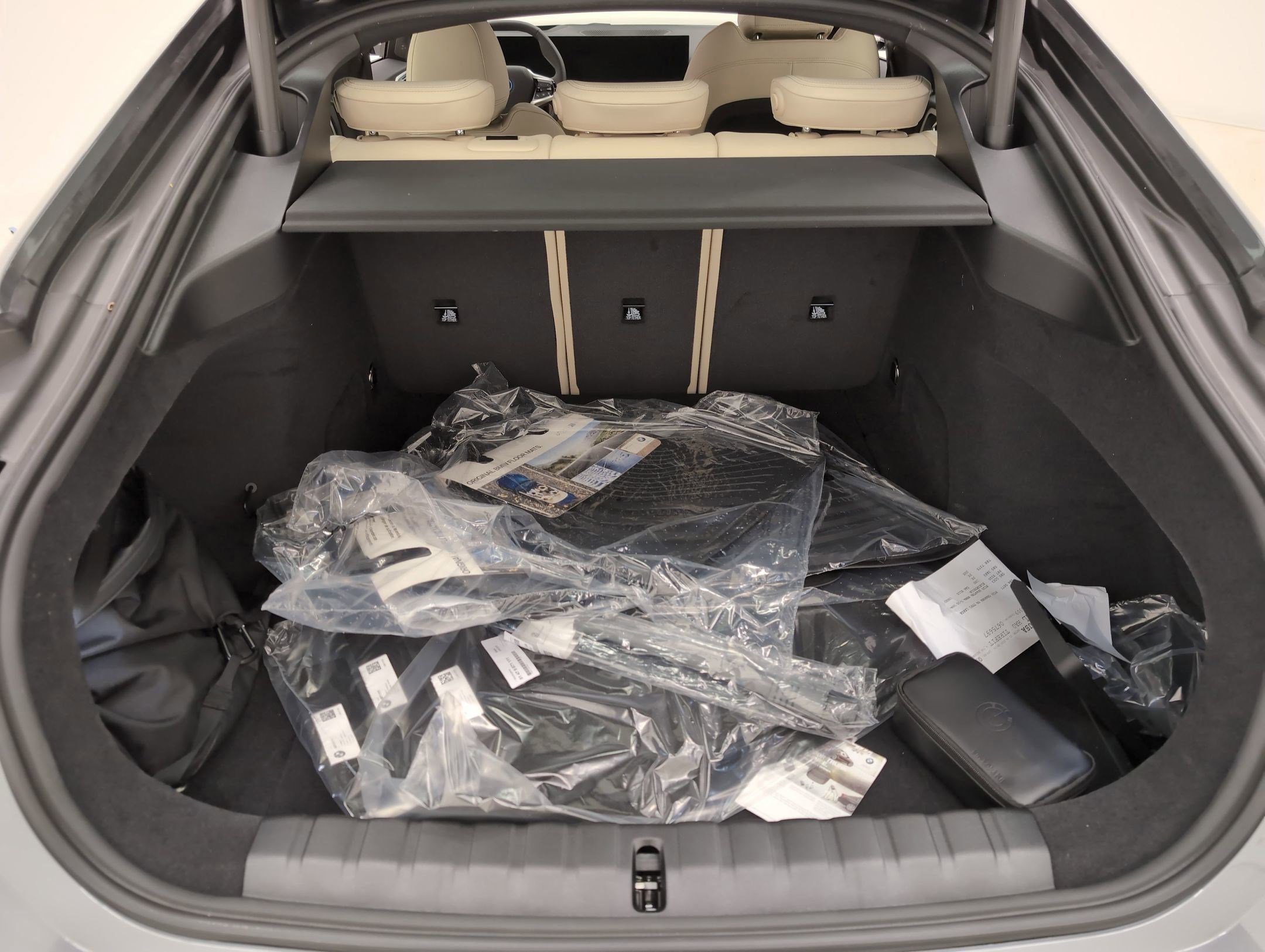 Certified 2025 BMW i4 eDrive40 w/ Premium Package image 23