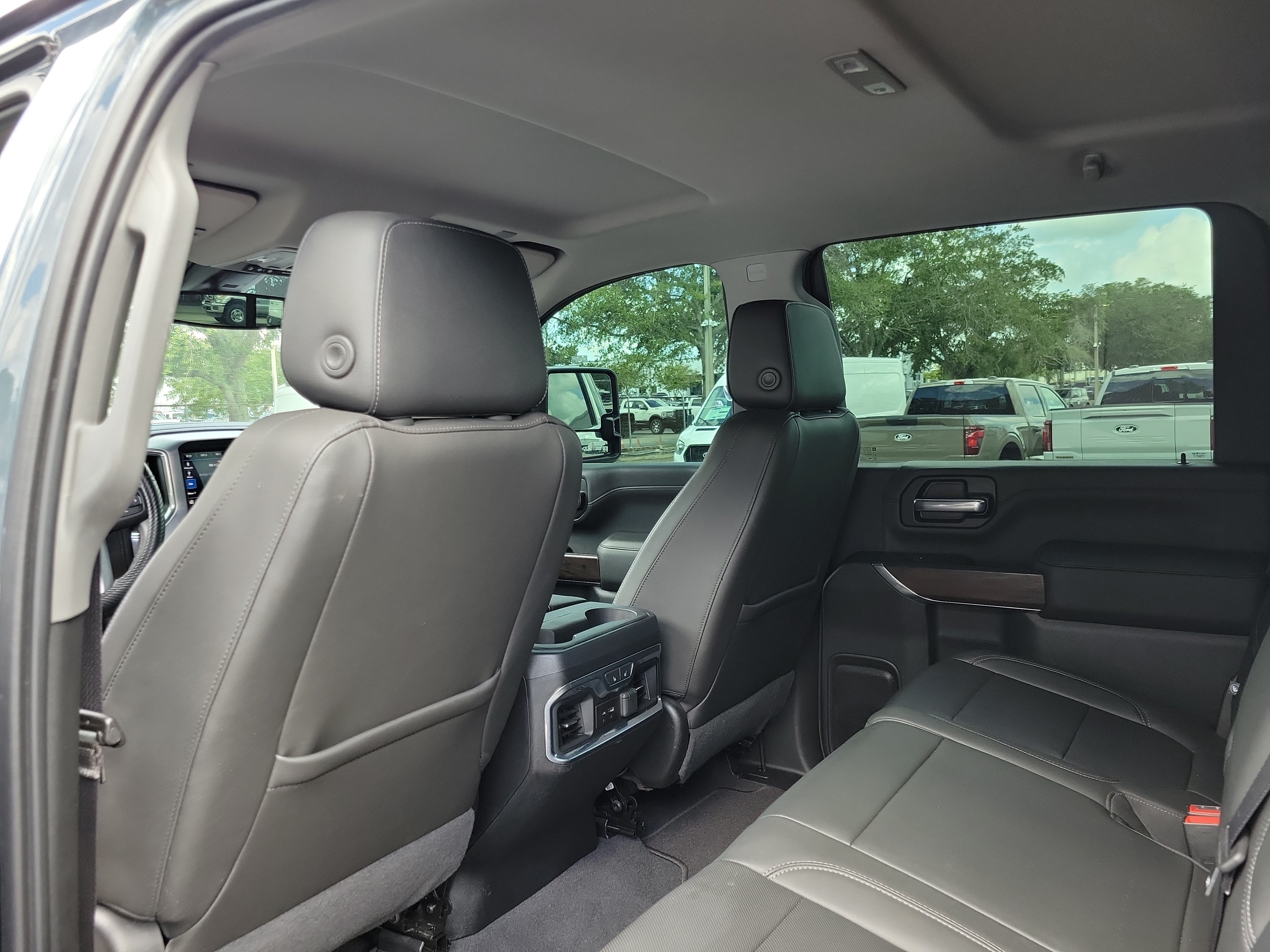 Used 2020 GMC Sierra 2500 SLT w/ SLT Premium Plus Package AWD/4WD image 14