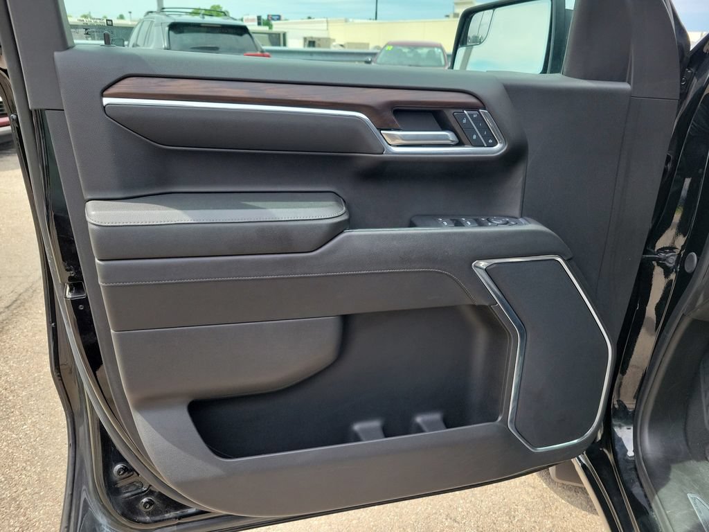 Used 2024 GMC Sierra 1500 SLT AWD/4WD image 24