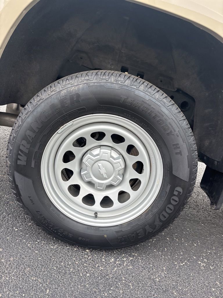 Used 2024 Chevrolet Colorado W/T image 14