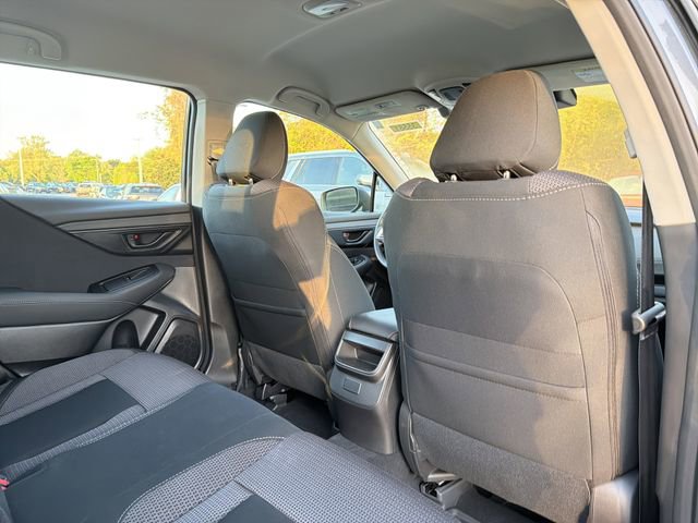 Used 2025 Subaru Outback AWD/4WD image 16