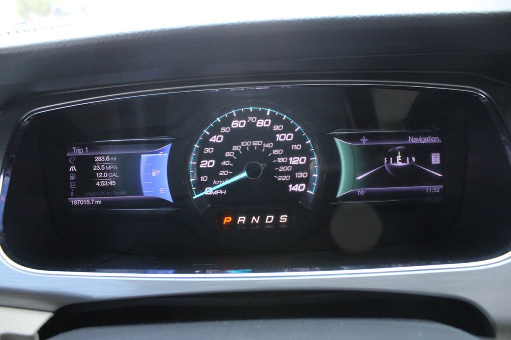 Used 2013 Ford Taurus SEL FWD image 9