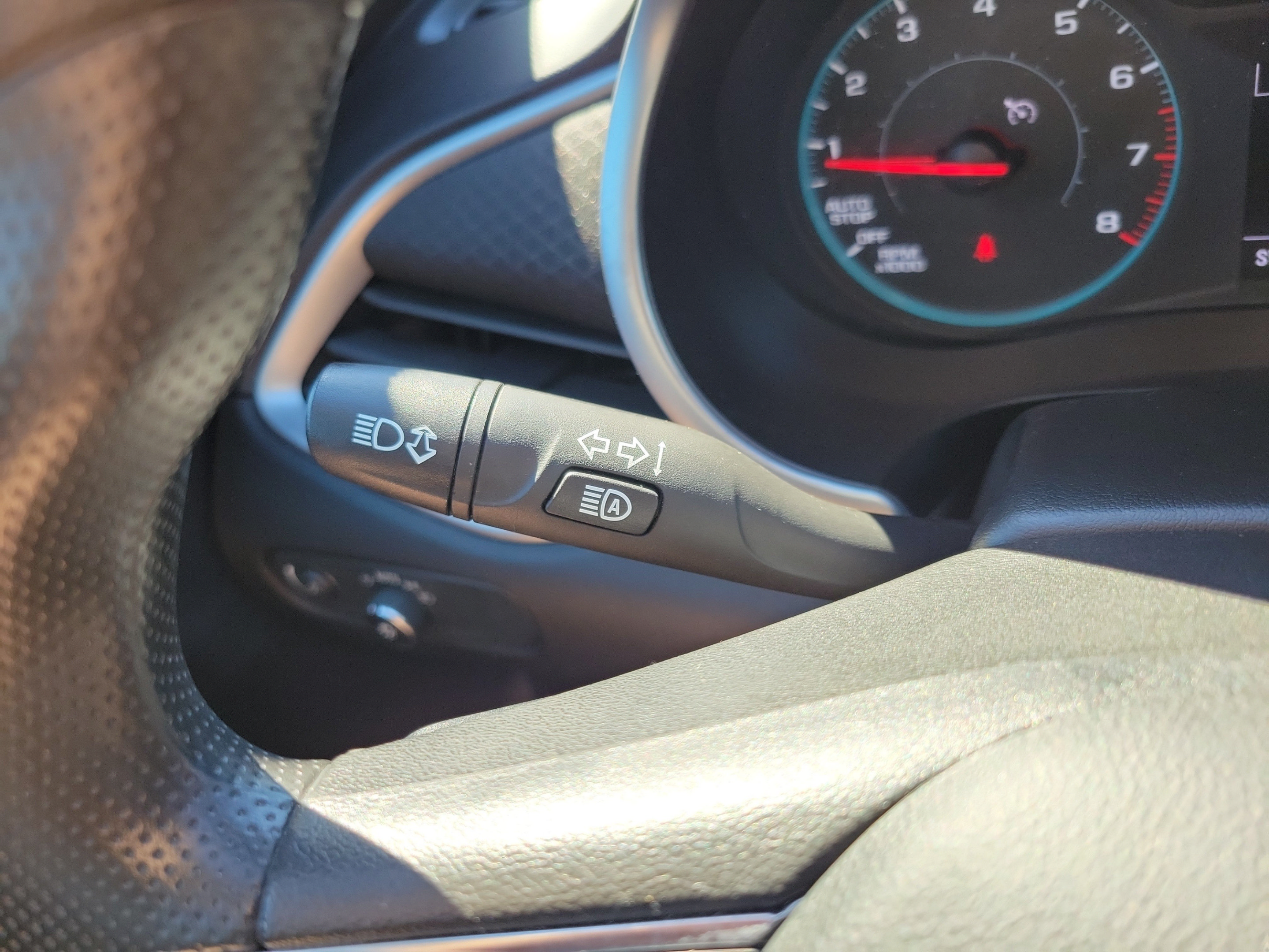 Used 2025 Chevrolet Malibu LT FWD image 24