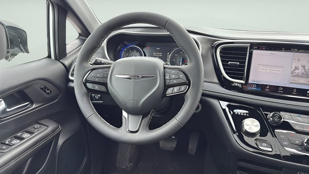 New 2026 Chrysler Pacifica Select image 34
