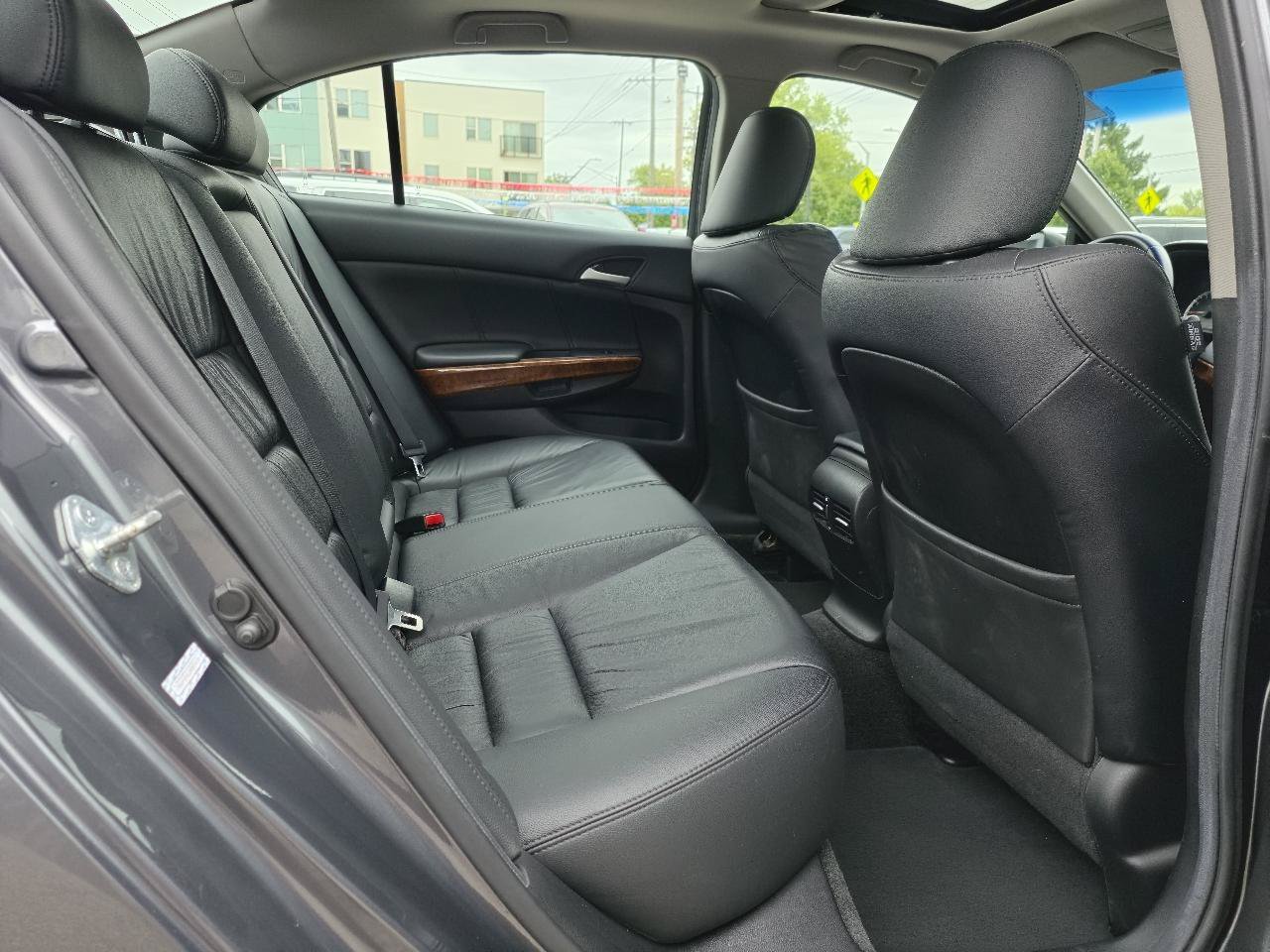Used 2011 Honda Accord EX-L image 18