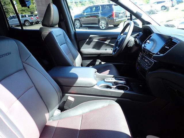 Used 2024 Honda Ridgeline Black Edition image 11