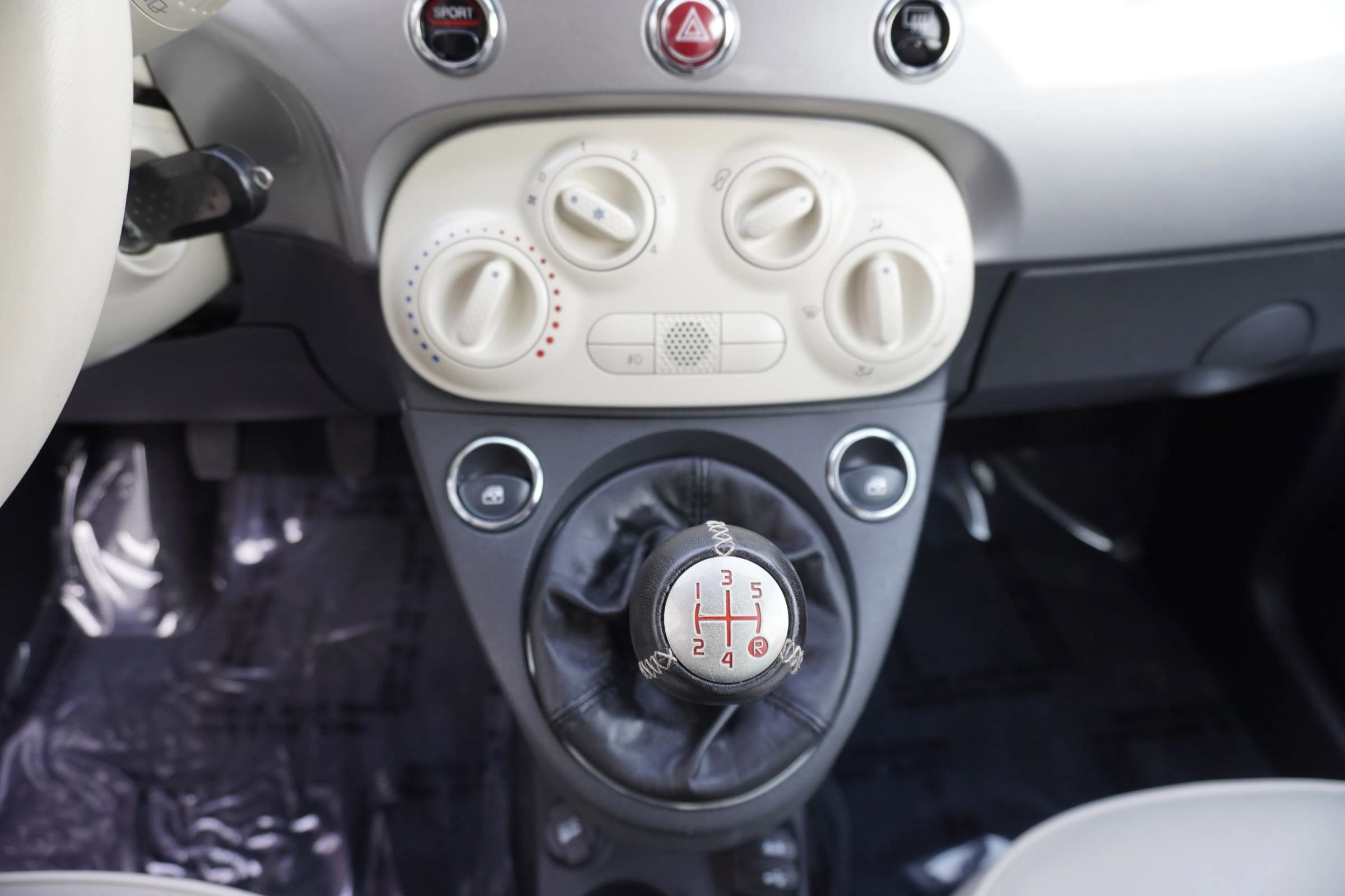 Used 2018 FIAT 500 Pop image 19