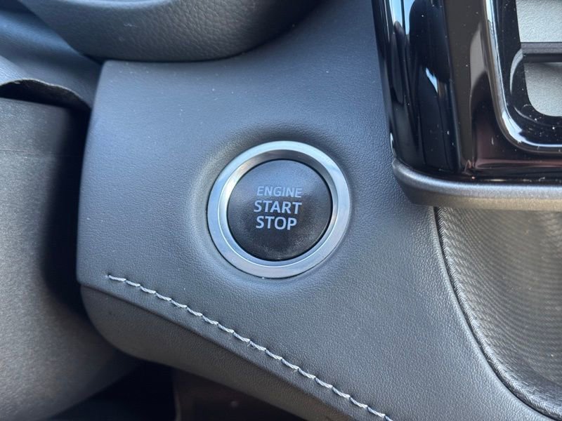 Used 2021 Toyota Highlander XLE image 24