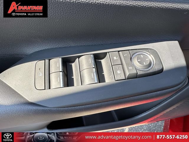 Used 2025 Toyota Prius Plug-In Hybrid w/ Limited Premium Package FWD image 22