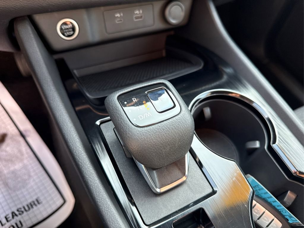 Used 2021 Nissan Rogue SV image 29