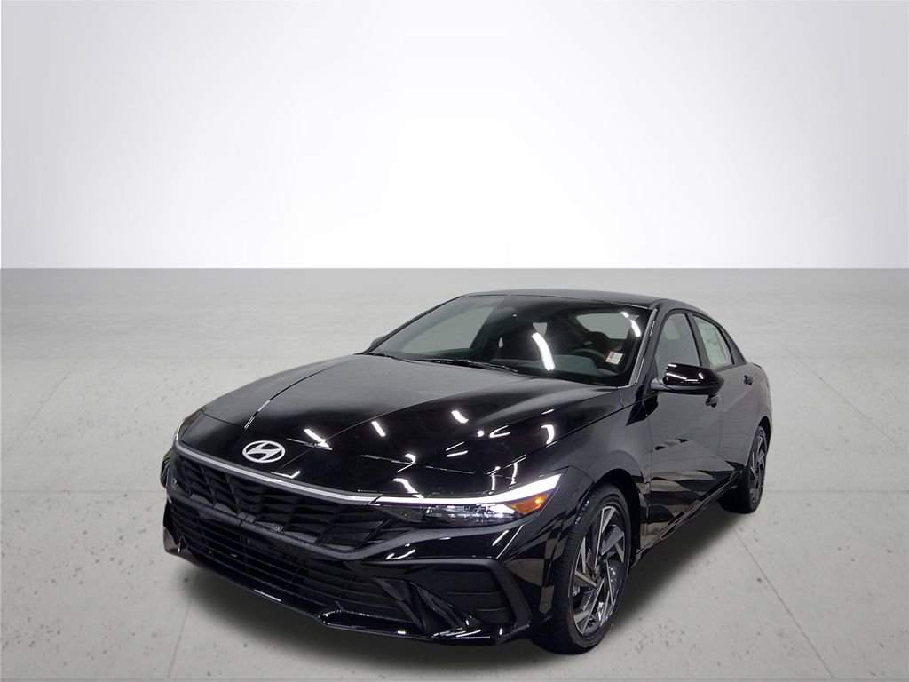 New 2025 Hyundai Elantra SEL image 2