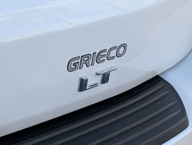 Used 2026 Chevrolet Suburban LT image 15