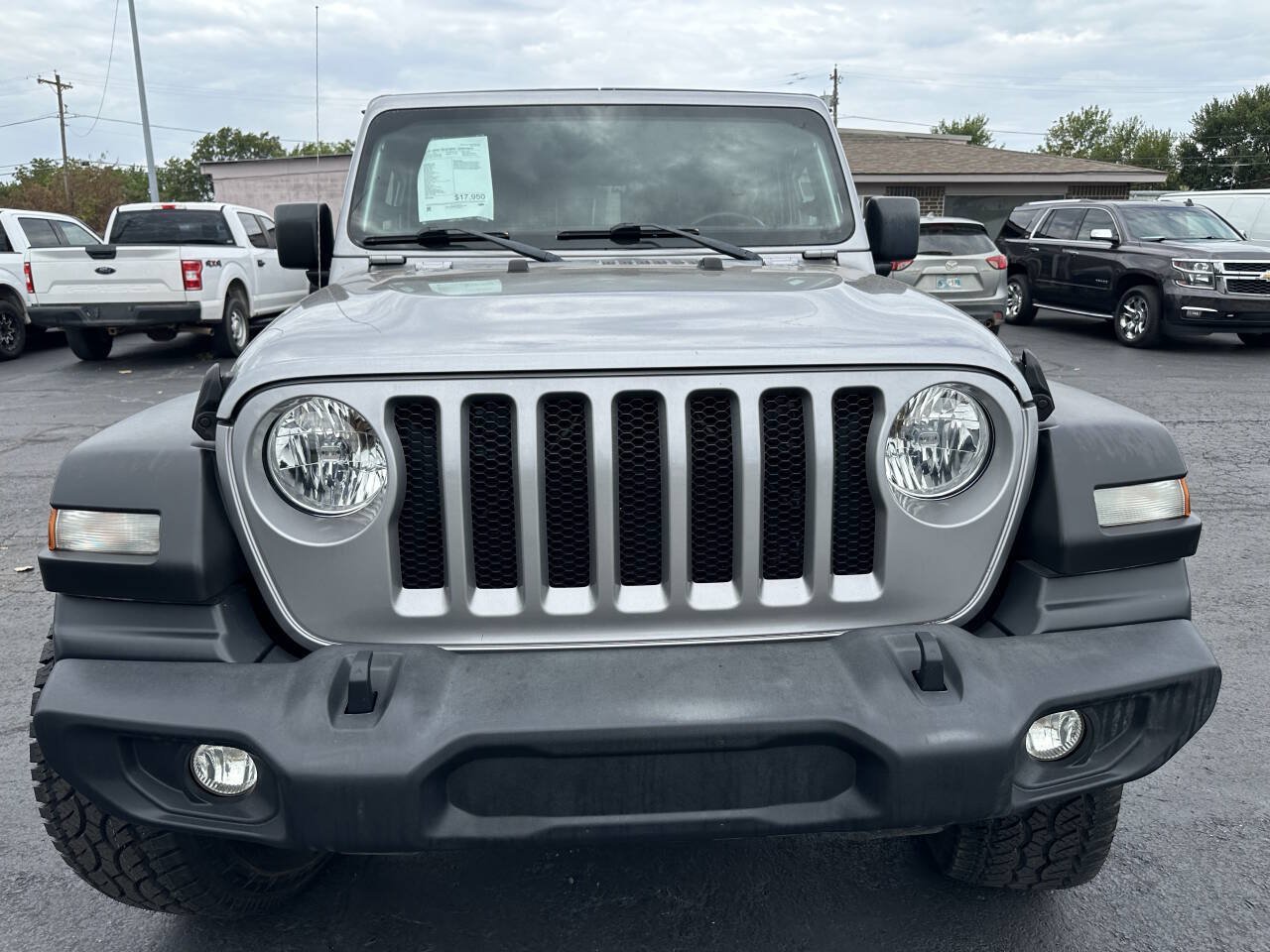 Used 2019 Jeep Wrangler Unlimited Sport S AWD/4WD image 4