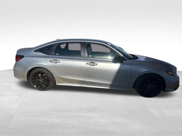 Used 2025 Honda Civic Sport image 4