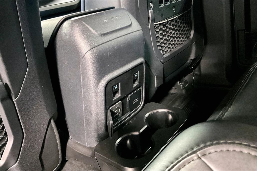 Used 2023 Ford Bronco Everglades image 30