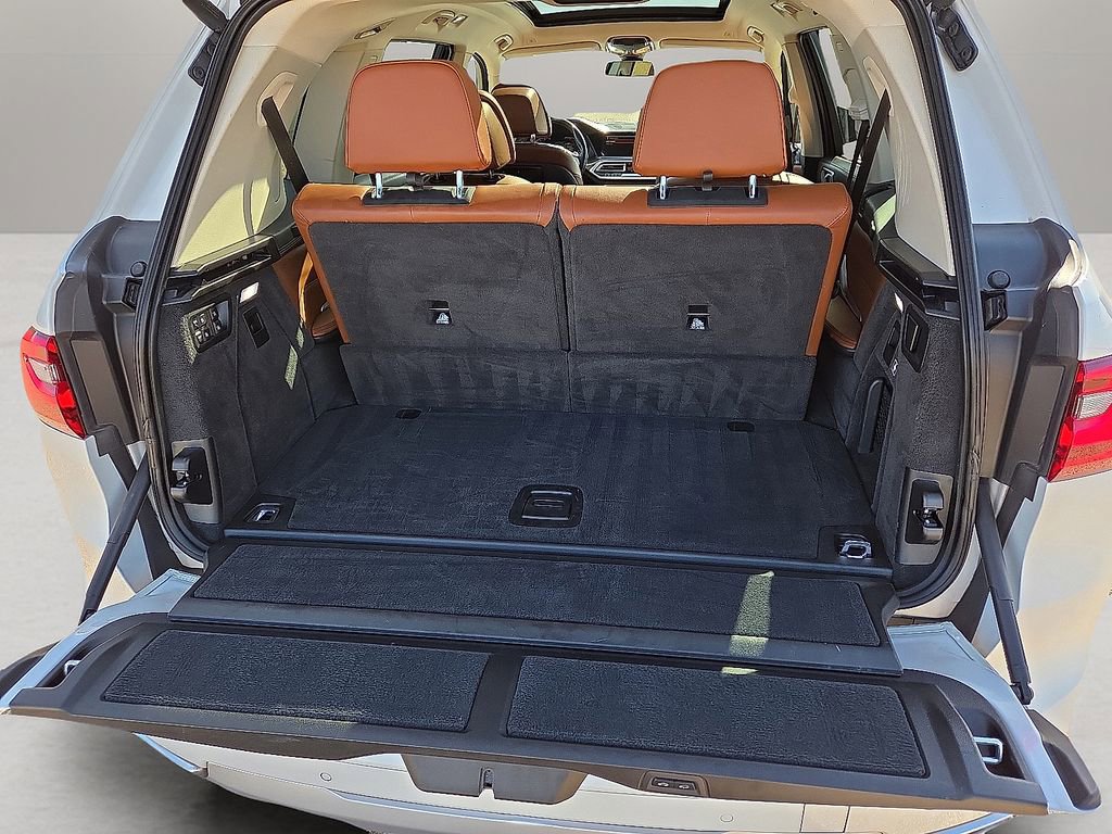 Used 2020 BMW X7 xDrive50i w/ Dynamic Handling Package AWD/4WD image 18