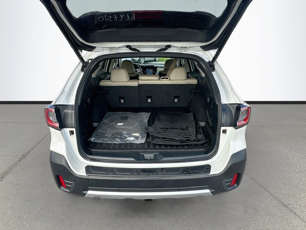 Used 2022 Subaru Outback Limited AWD/4WD image 23
