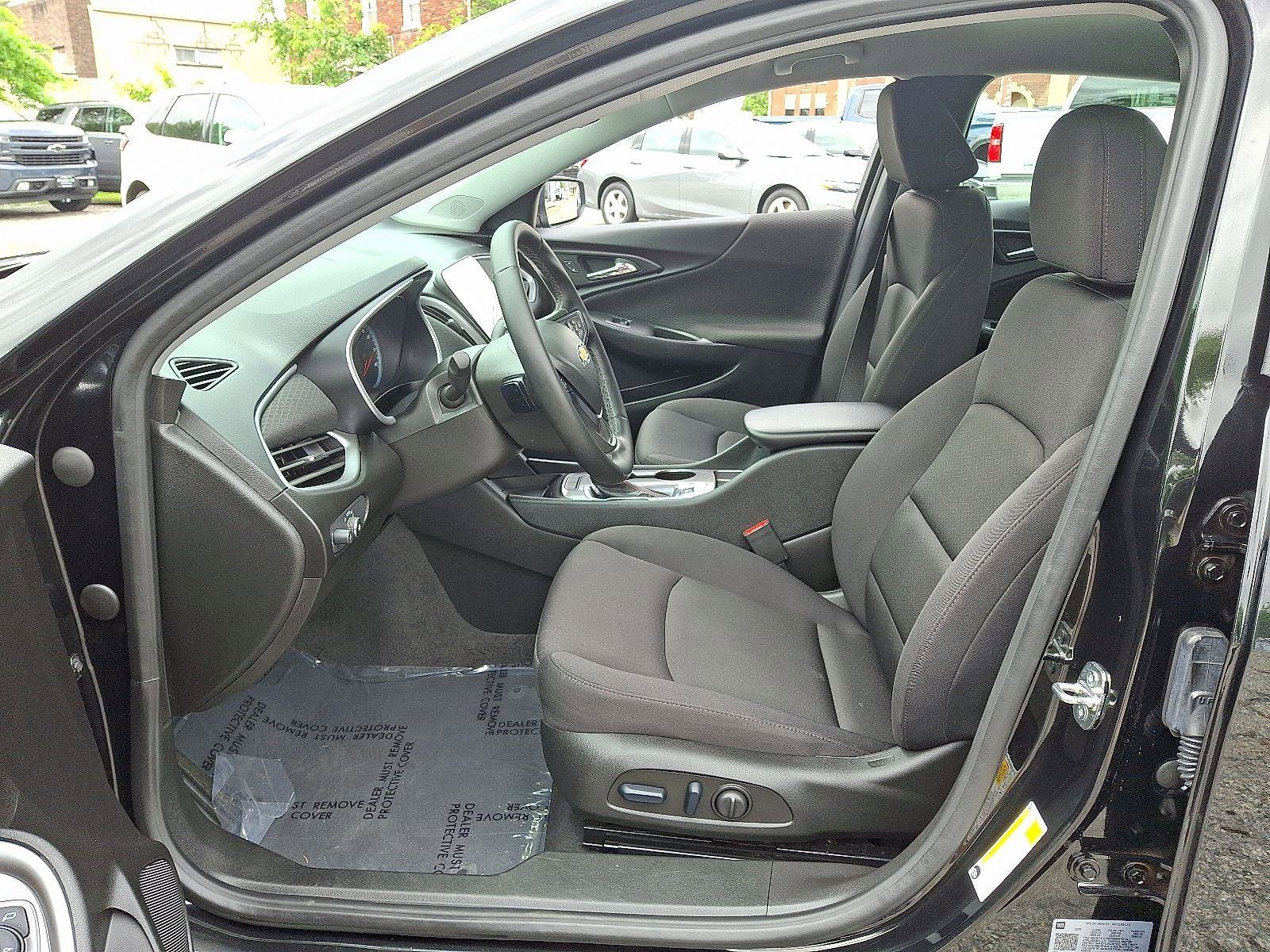 Used 2024 Chevrolet Malibu RS image 12