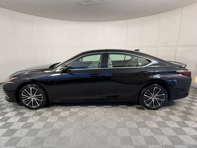 Certified 2025 Lexus ES 300h 300h w/ Premium Package image 3