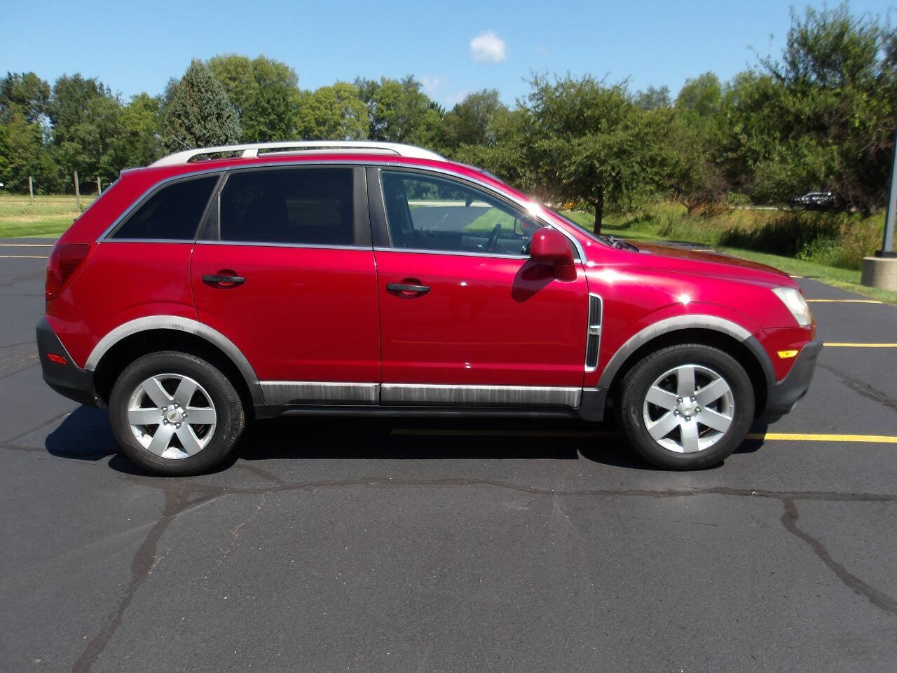 Used 2014 Chevrolet Captiva Sport LS FWD image 2