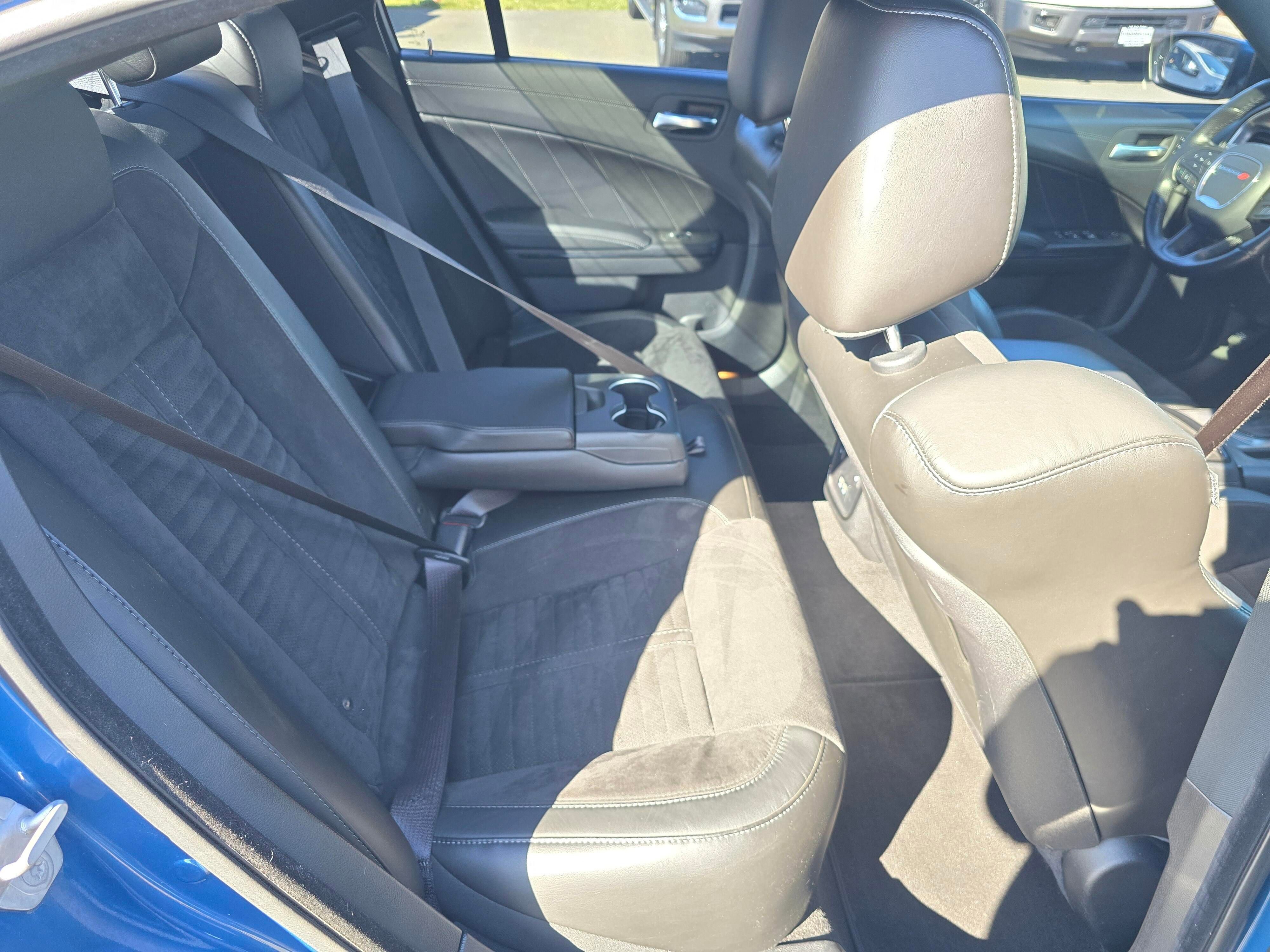 Used 2021 Dodge Charger Scat Pack w/ Daytona Edition Group RWD image 31