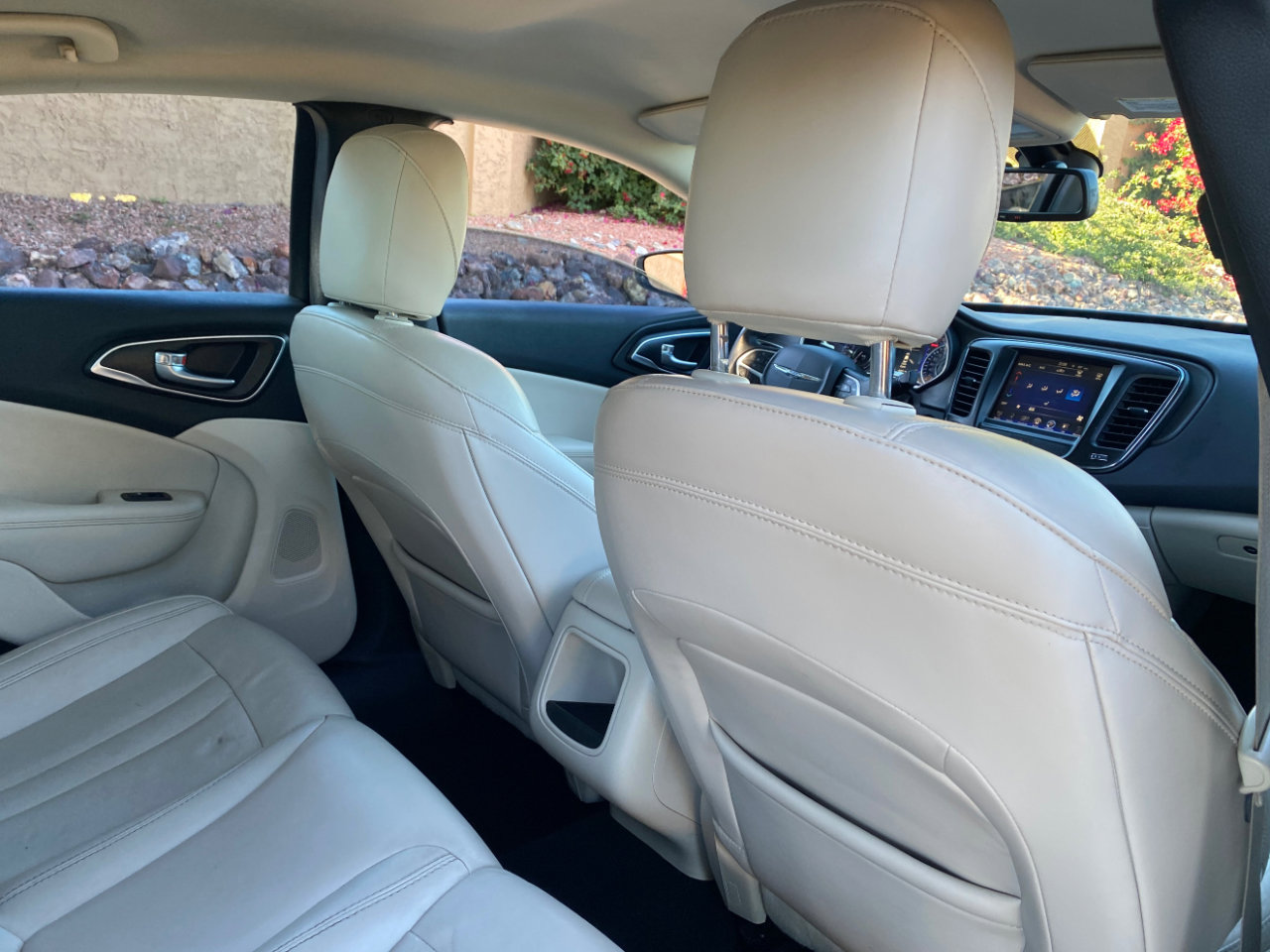 Used 2017 Chrysler 200 Limited Platinum image 44