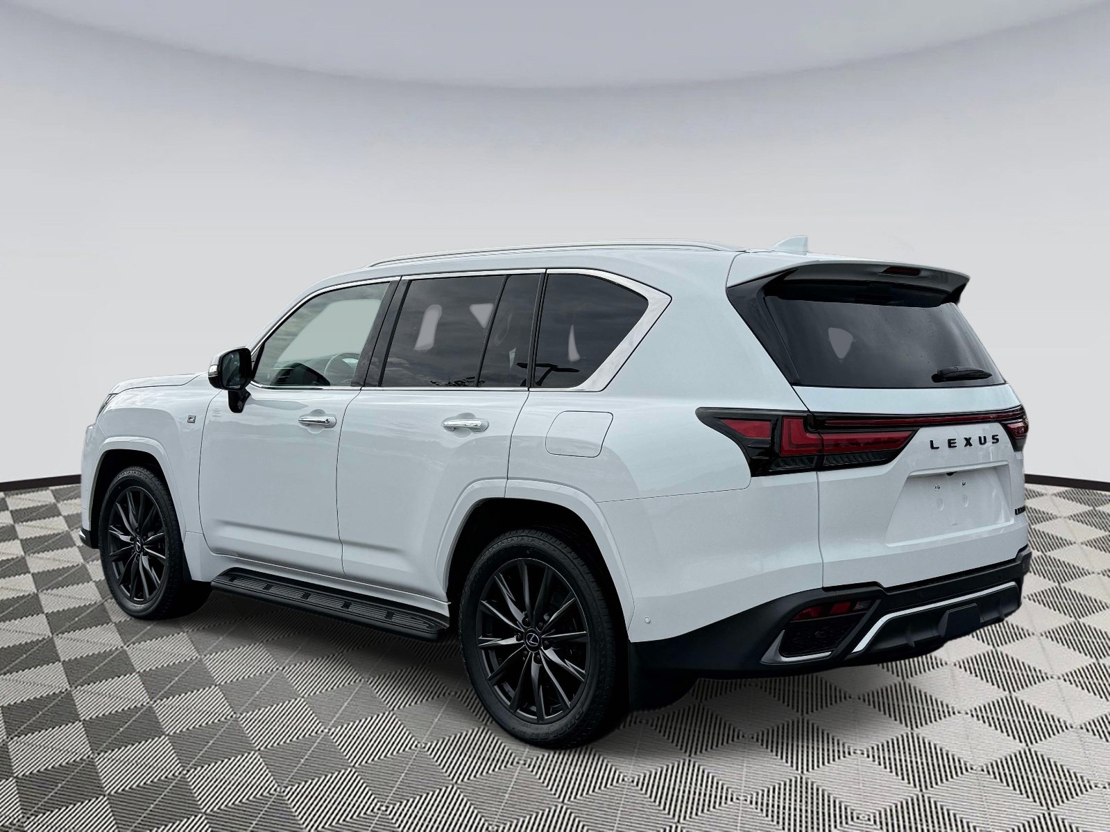 Used 2025 Lexus LX 700h F Sport AWD/4WD image 4