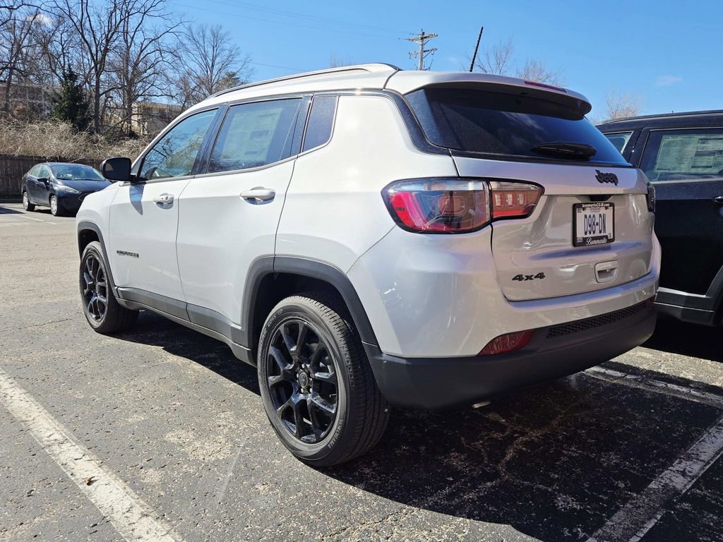 Certified 2025 Jeep Compass Latitude w/ Sun & Sound Group image 2