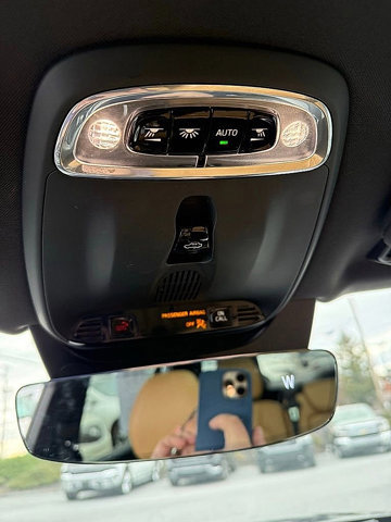 Used 2017 Volvo XC90 T6 Momentum w/ Vision Package image 31