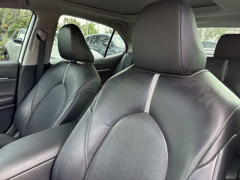 Used 2020 Toyota Camry XSE w/ Navigation Package FWD image 23