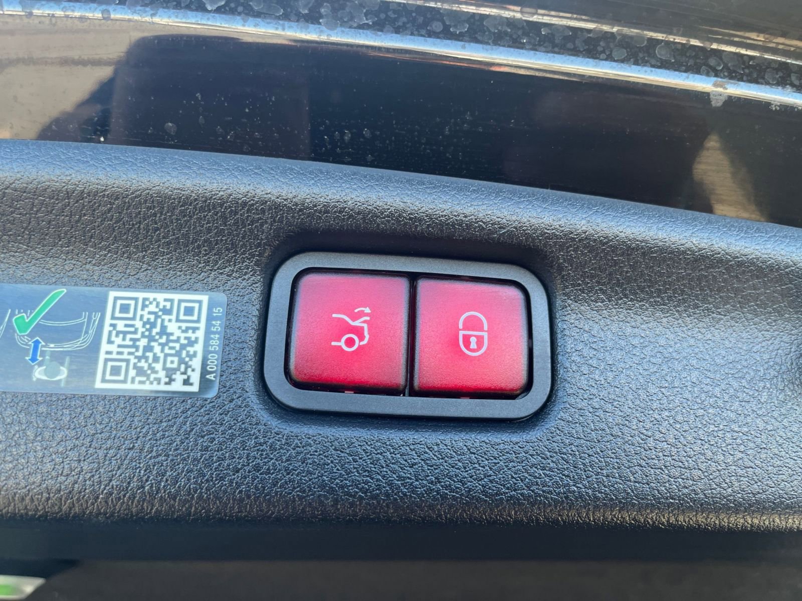 Used 2024 Mercedes-Benz C 300 4MATIC Sedan image 22