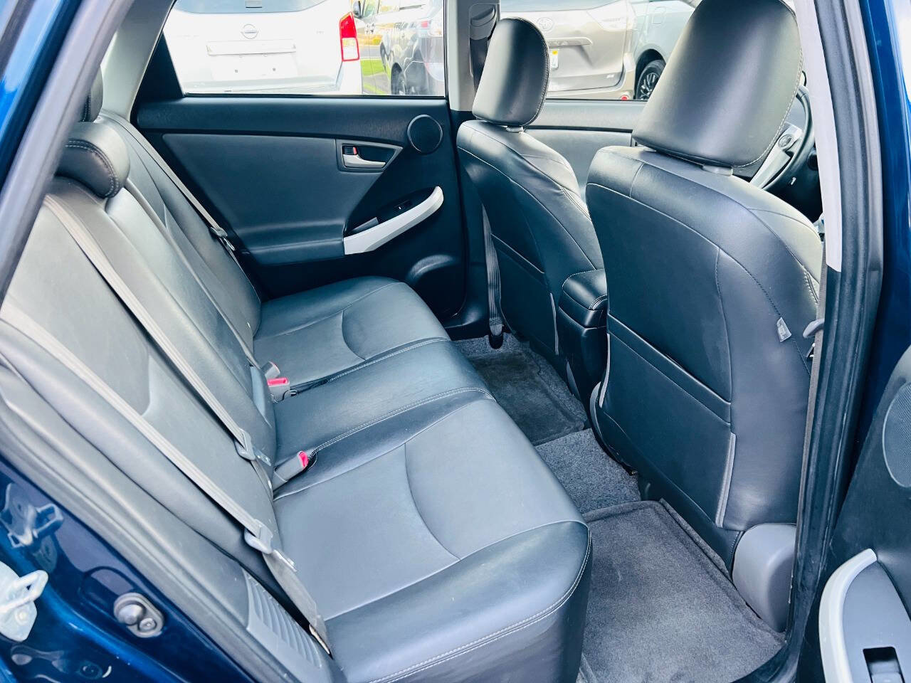 Used 2013 Toyota Prius Four FWD image 15