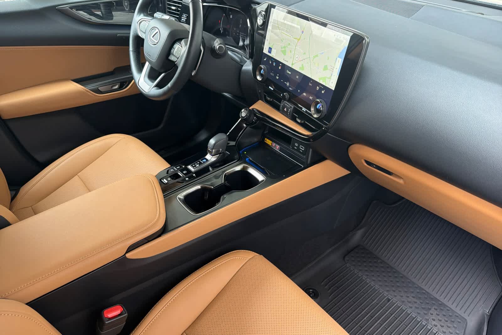 Used 2026 Lexus NX 350h AWD w/ Accessory Package (2T) image 17
