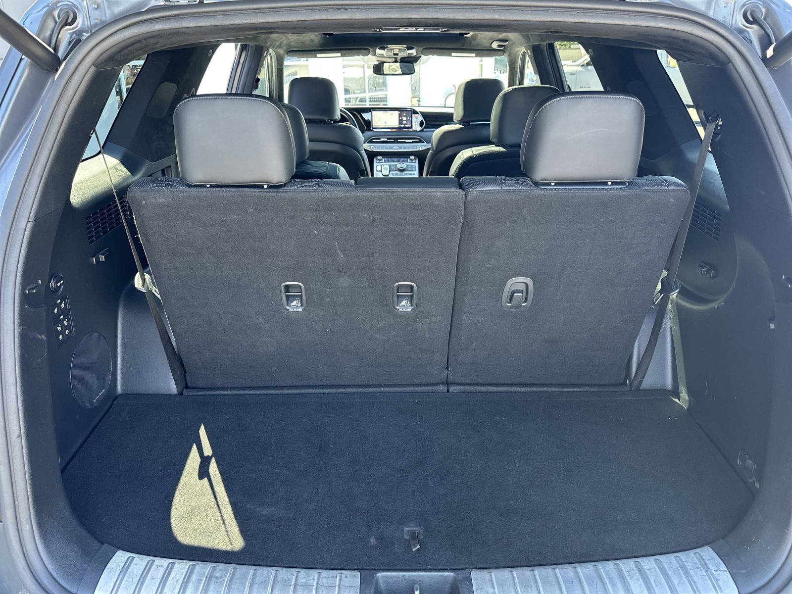 Used 2021 Hyundai Palisade Calligraphy image 30