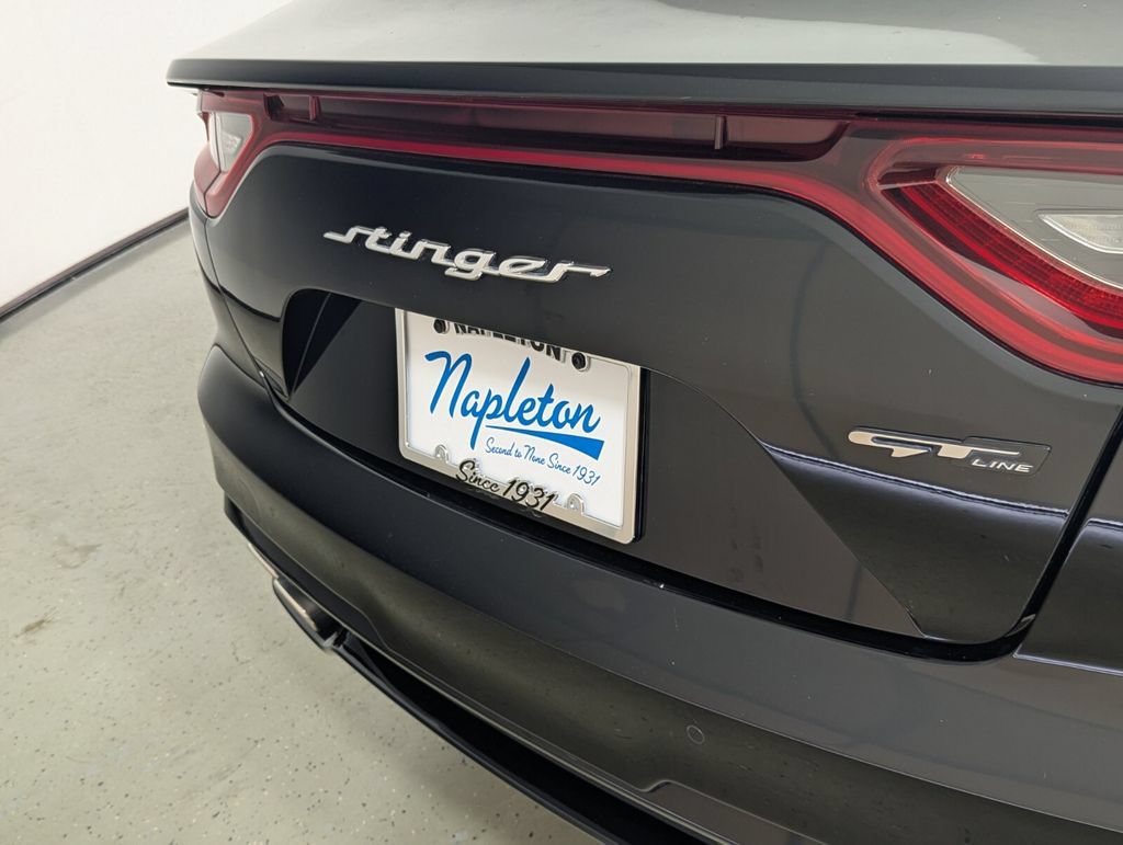 Used 2021 Kia Stinger GT-Line w/ Sun & Sound Package RWD image 7