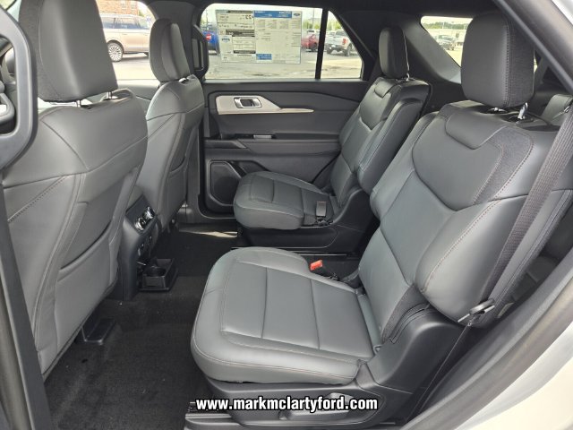 New 2027 Ford Explorer Active w/ Active Comfort Package RWD image 8