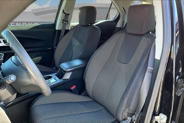 Used 2017 Chevrolet Equinox LS image 25