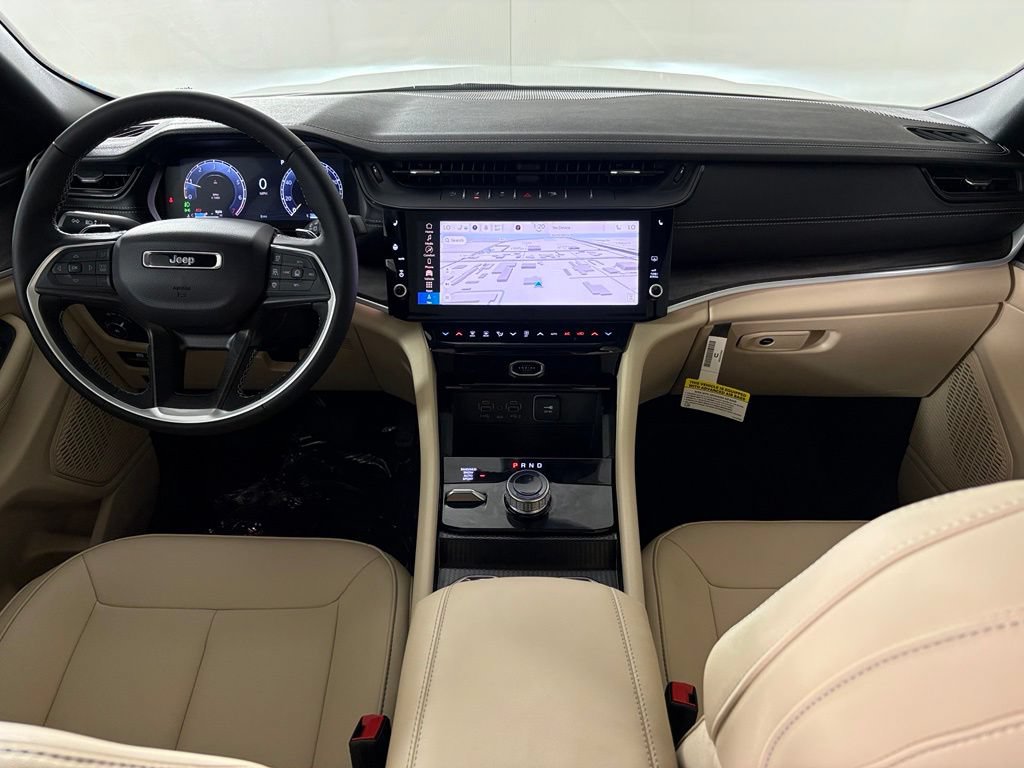 New 2026 Jeep Grand Cherokee Limited w/ Limited Altitude Package AWD/4WD image 50