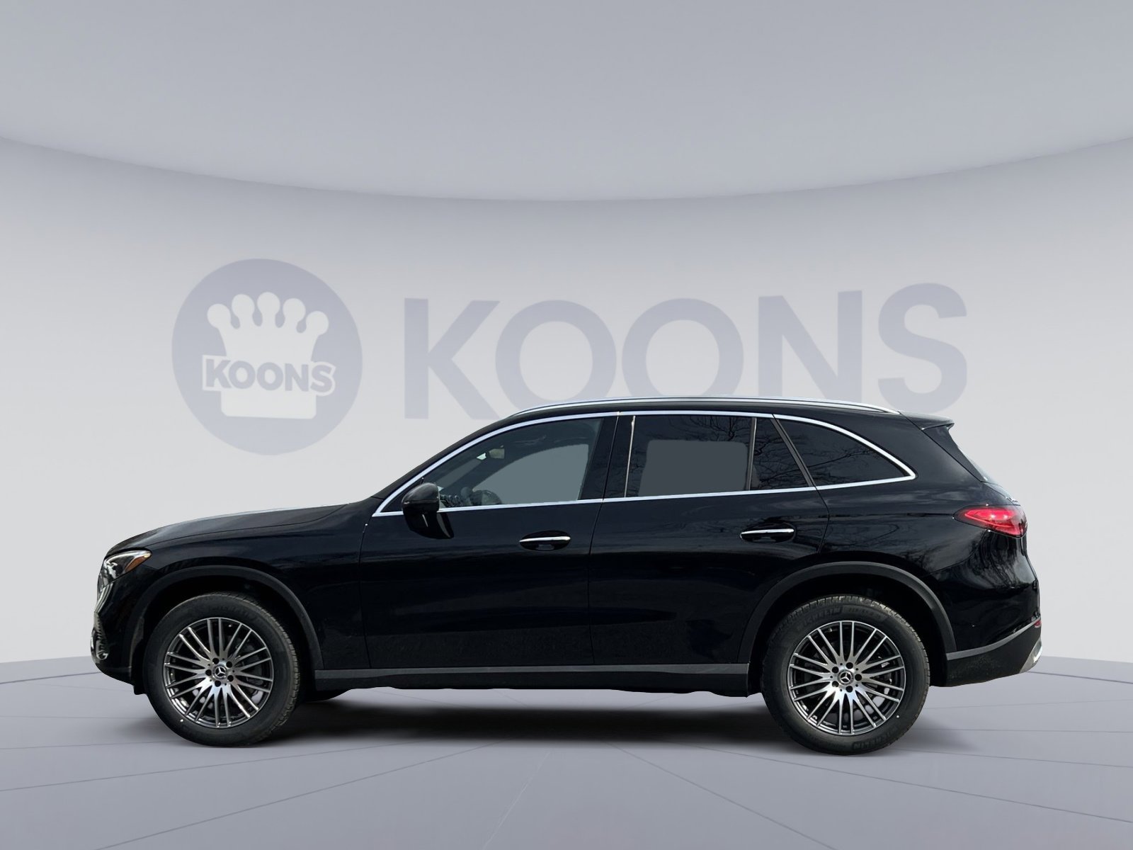 New 2026 Mercedes-Benz GLC 300 4MATIC image 2