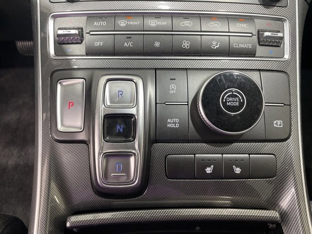 Used 2023 Hyundai Santa Fe SEL image 20