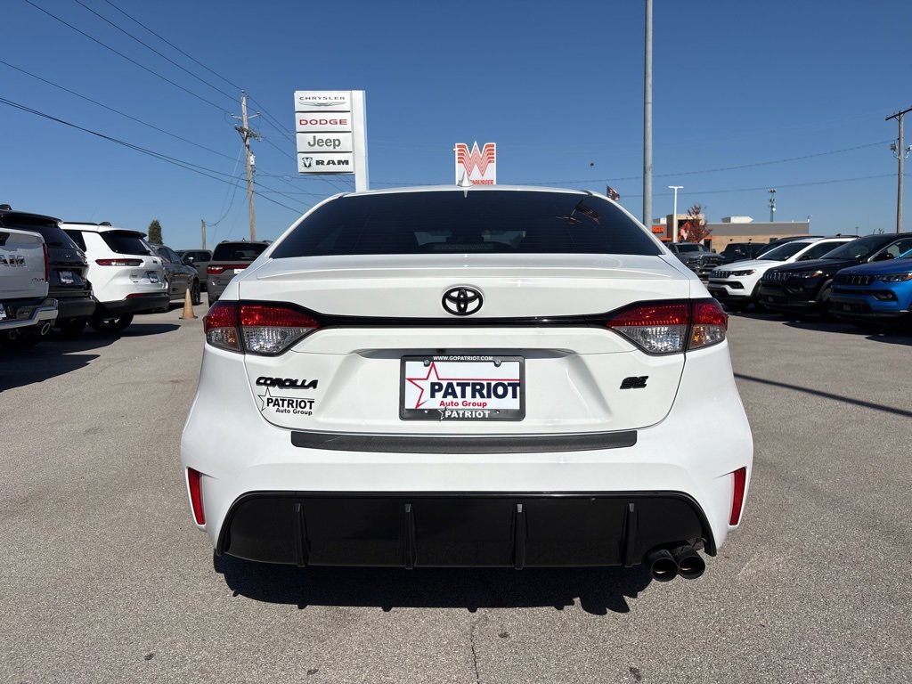 Used 2025 Toyota Corolla SE image 4